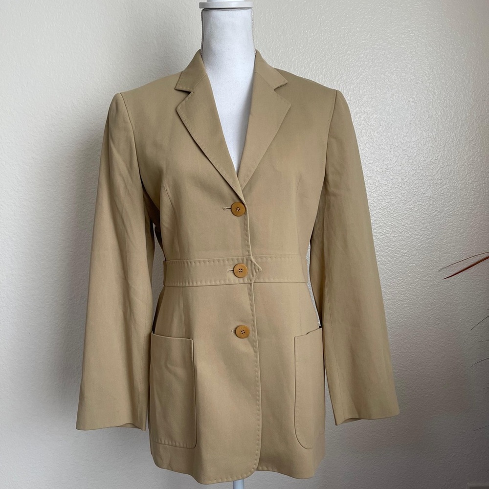 MaxMara Beige coat or long Blazer tan pockets buttons collar jacket belt